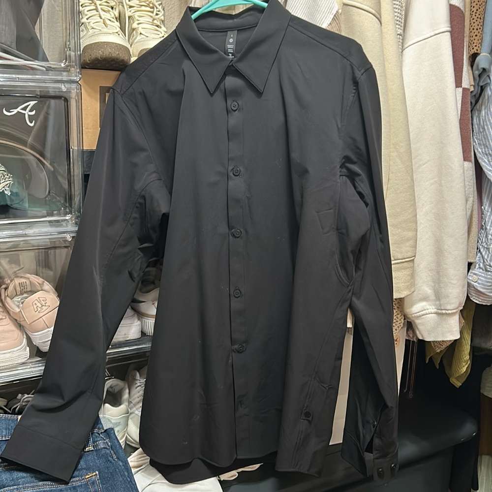 Mens Lululemon button up
